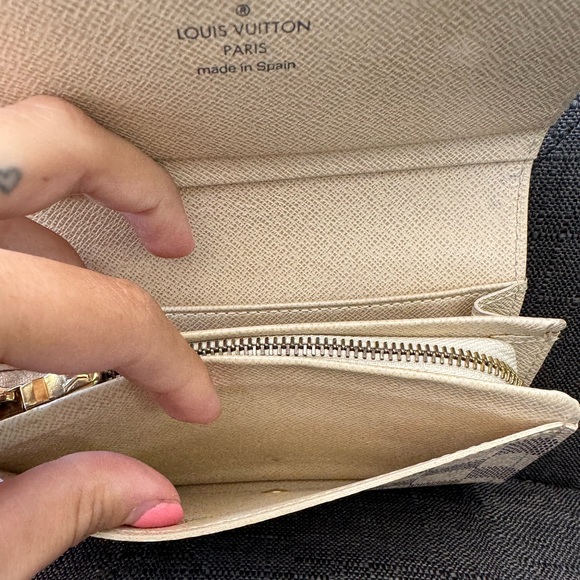 Louis Vuitton Damien Azur portefeuille Tresor Wallet🤍 - Picture 9 of 14